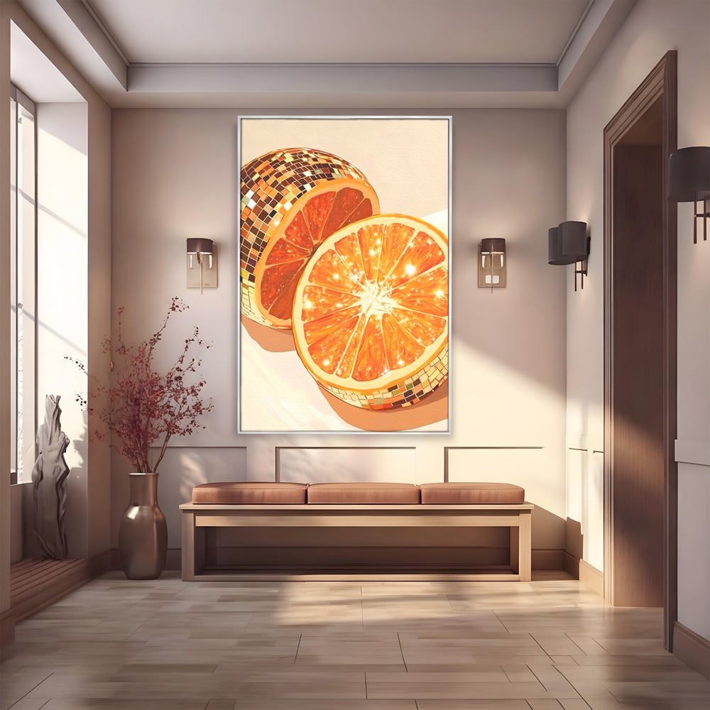 Tablou canvas cu ilustratie digitala cu felii de portocala si globuri disco, in rama de aluminiu argintiu